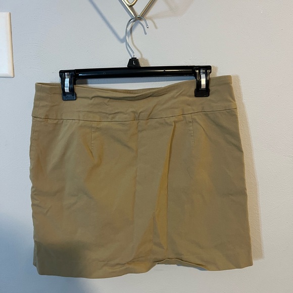 Classic Tan Women's Skirt - Picture 3 of 6
